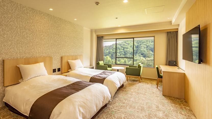 Run of House, Twin Beds