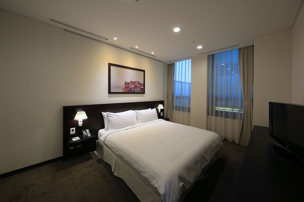 Orakai Insadong Suites 18/72