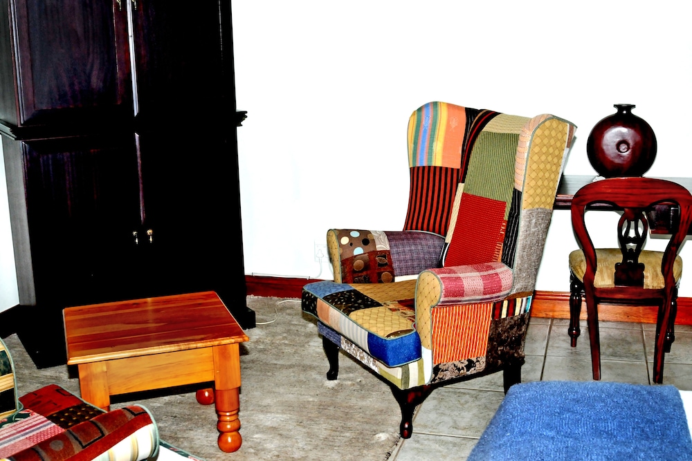 All Seasons Boutique Hotel 84/100