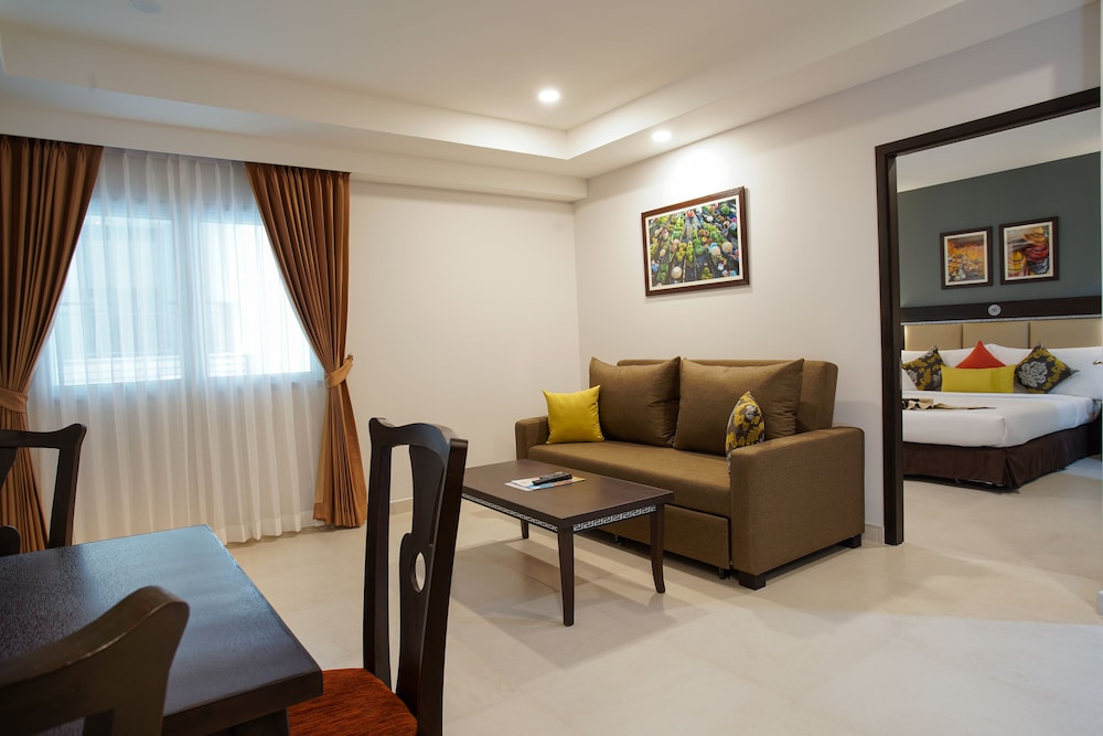 Mac Boutique Suites 43/69