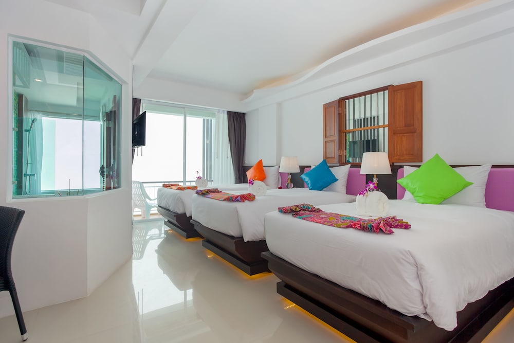 The Samui Beach Resort 15/75