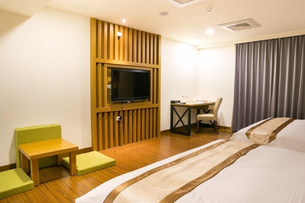 Hotel Bonza 28/63