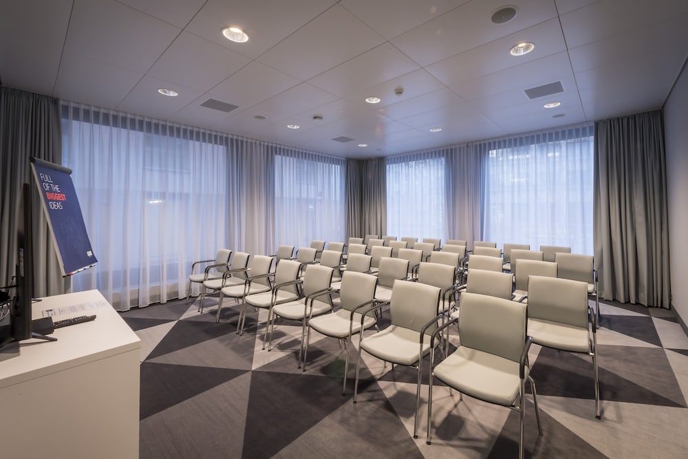 Holiday Inn Express Luzern Kriens 62/76