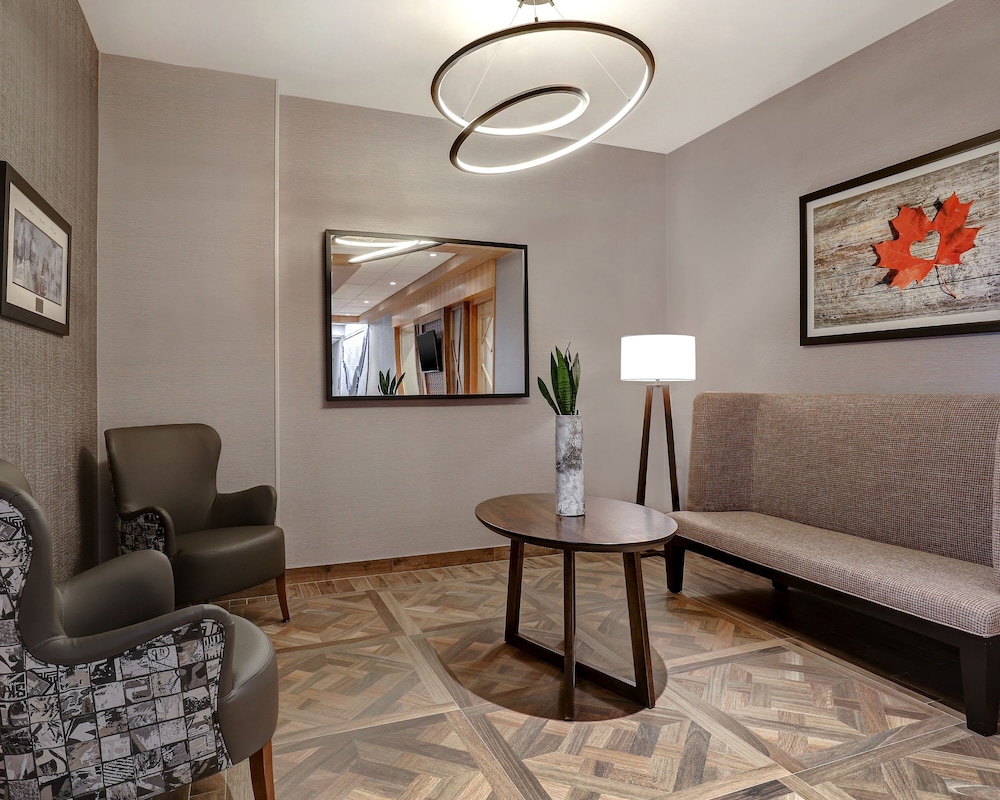 Hyatt Place Ottawa West 30/50