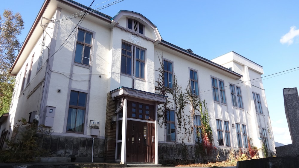 Little Barrel Guest House - Hostel 1/81