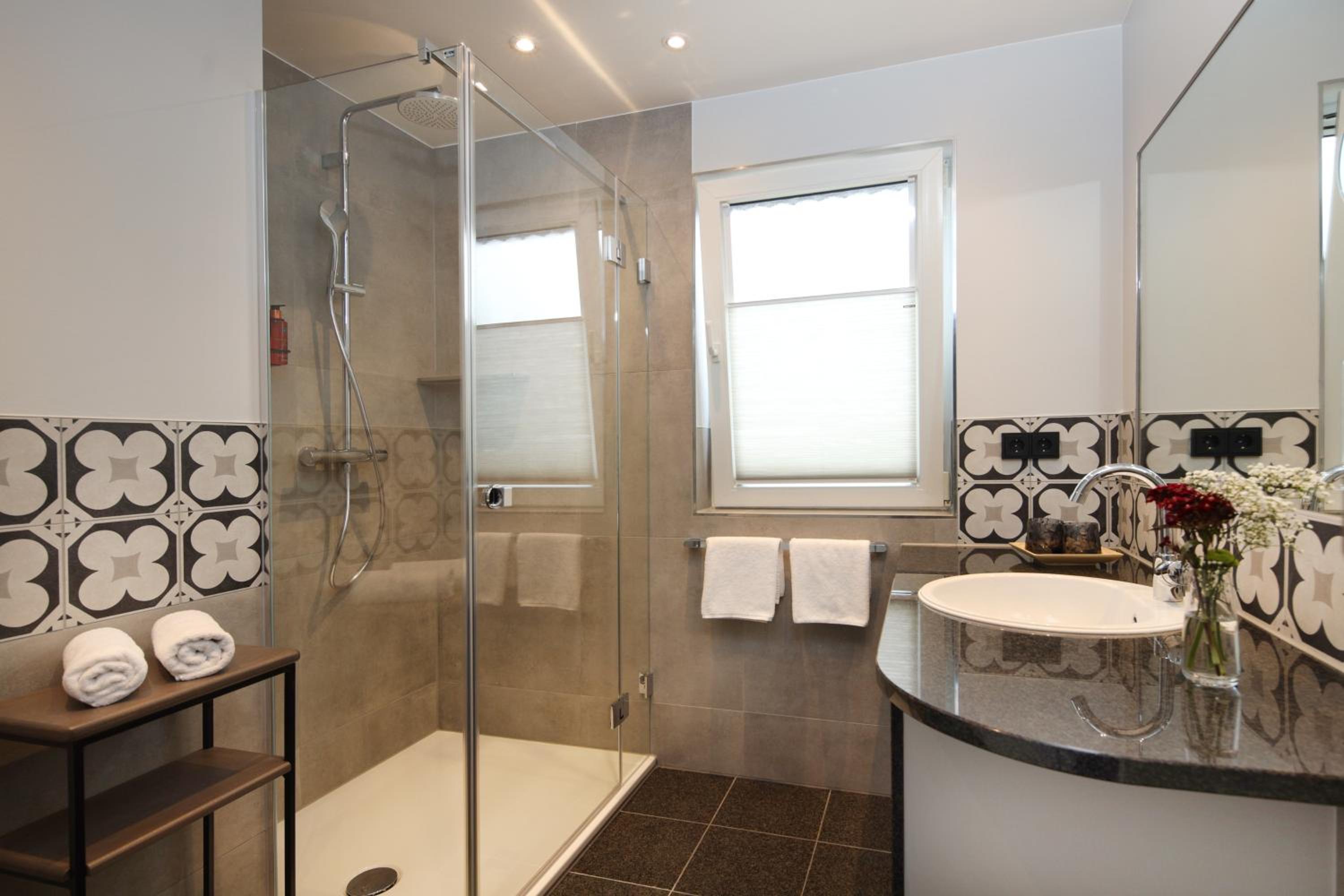 غرفة كلاسيكية بسرير مزدوج، Seehotel Niedernberg - Das Dorf am See 9/10
