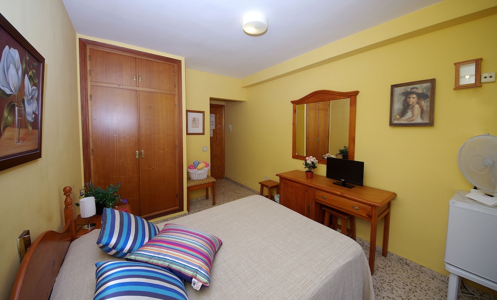 Hostal Azahara 16/70