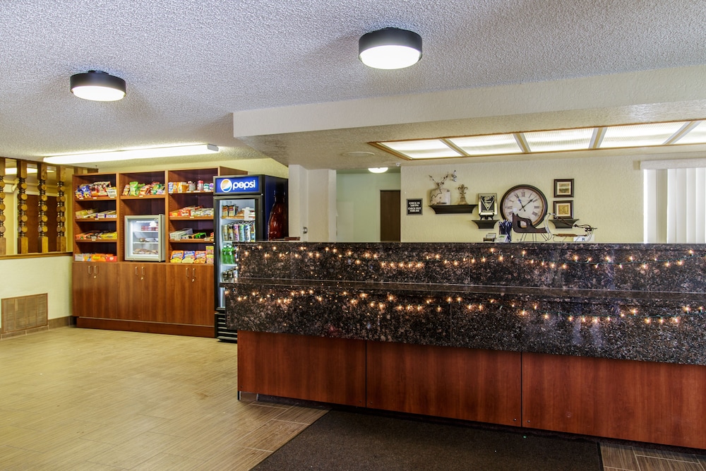 Richland Inn Suites 3/37