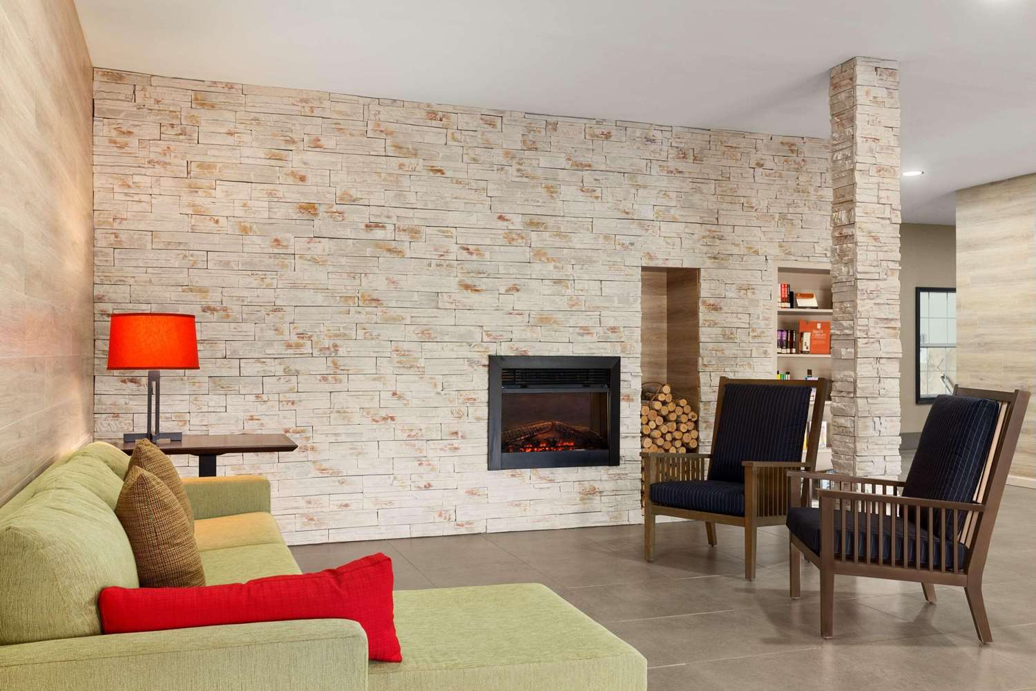 Country Inn & Suites by Radisson, Jackson-Airport, MS 14/16