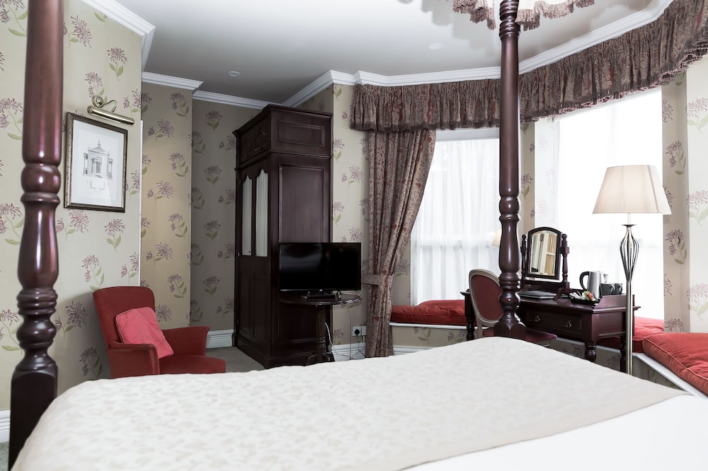 Butlers Townhouse 4/56