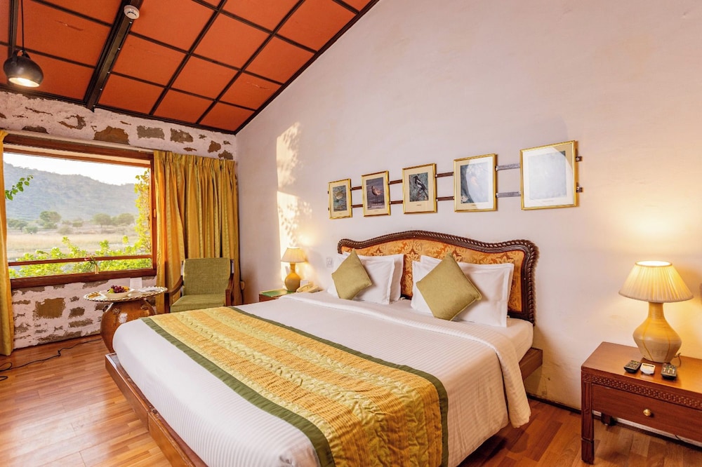 Shikarbadi Hotel 9/50