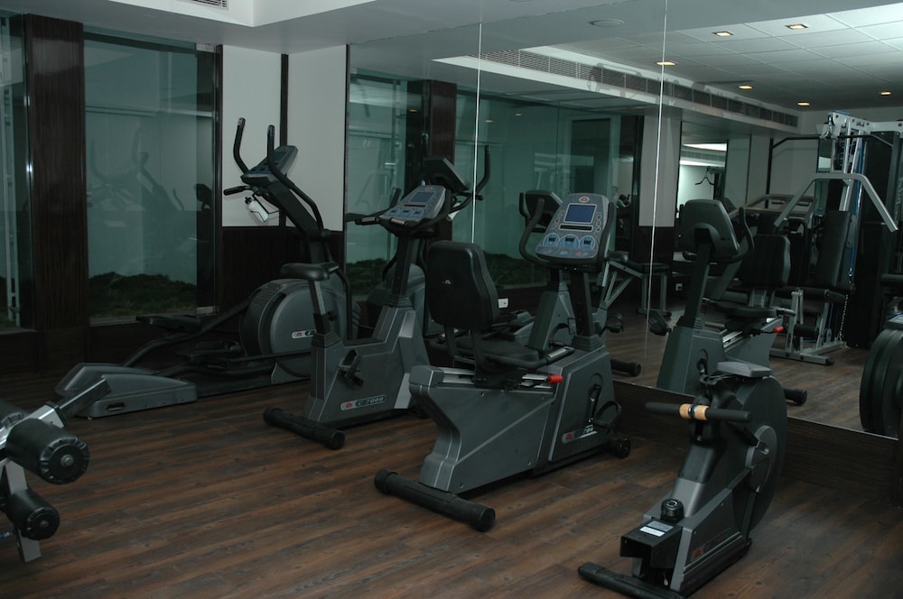 Pride Plaza Hotel Ahmedabad 24/36
