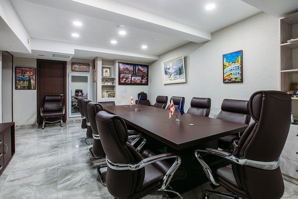 Aivani Old Tbilisi 58/70