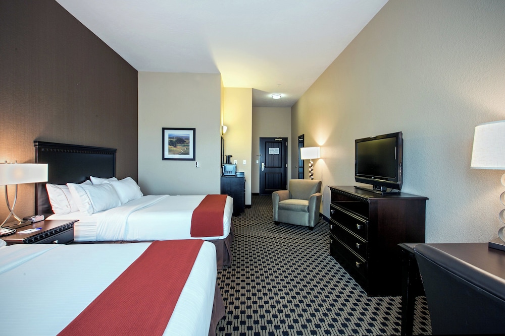 Holiday Inn Express Hotel And Suites Green Bay East 27/64