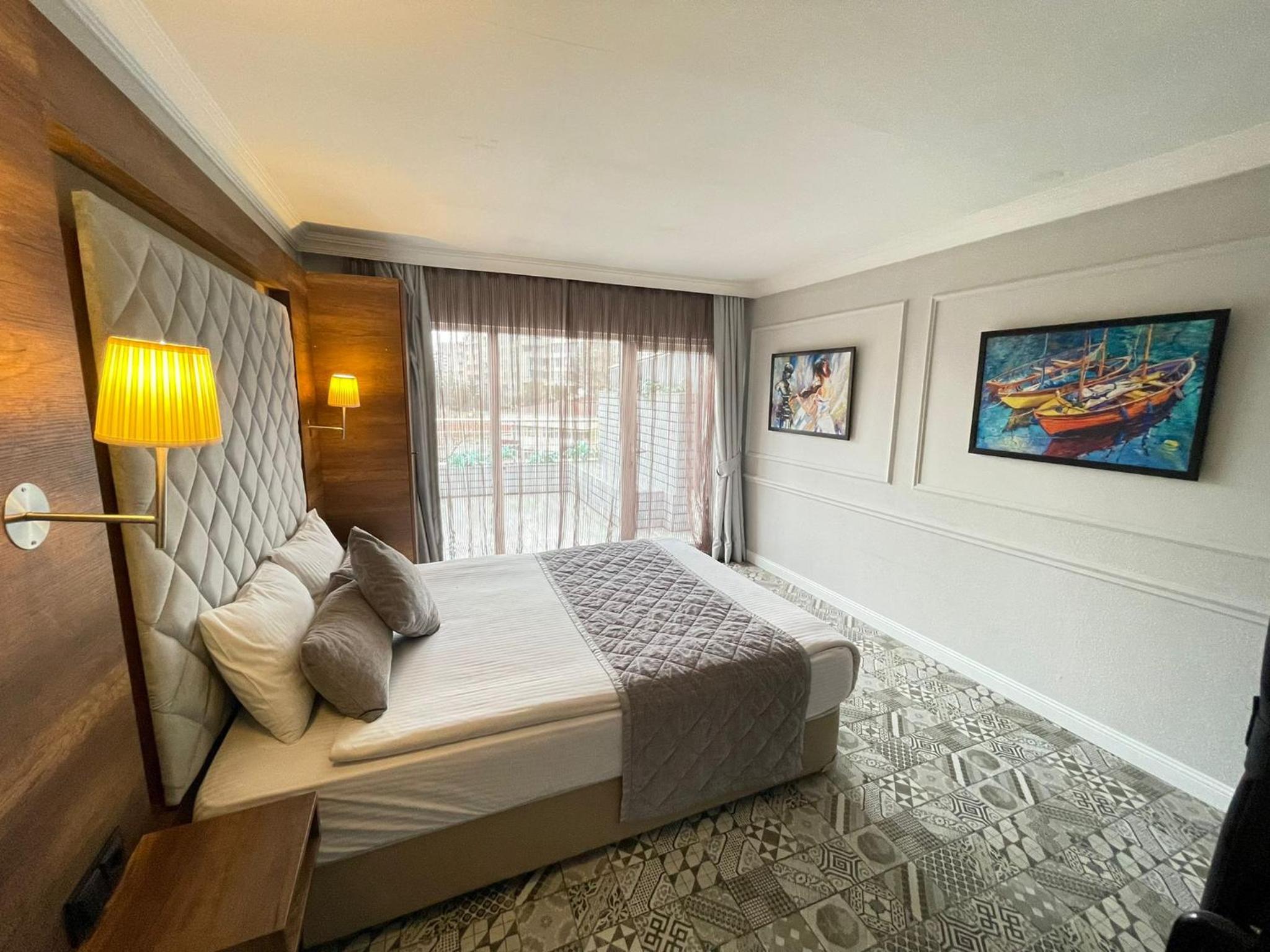 double bond hotel spa