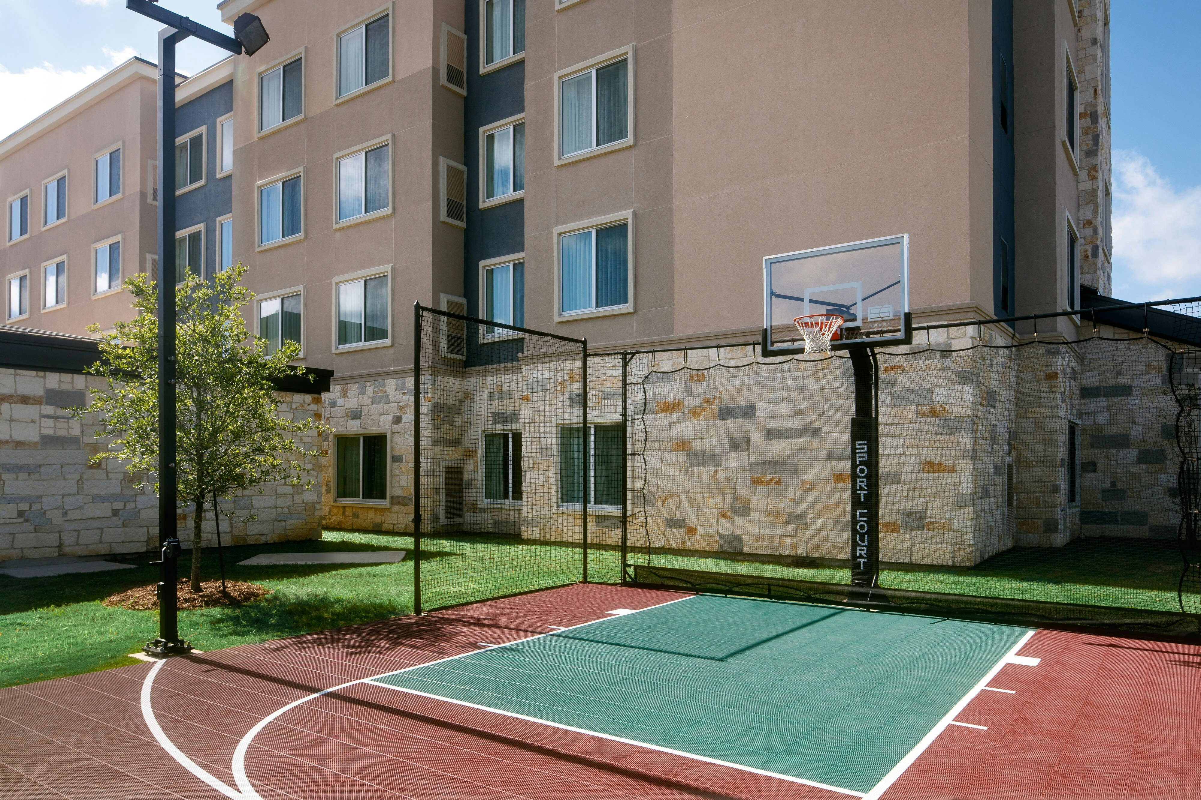 Residence Inn Austin Lake Austin River Place 5/8