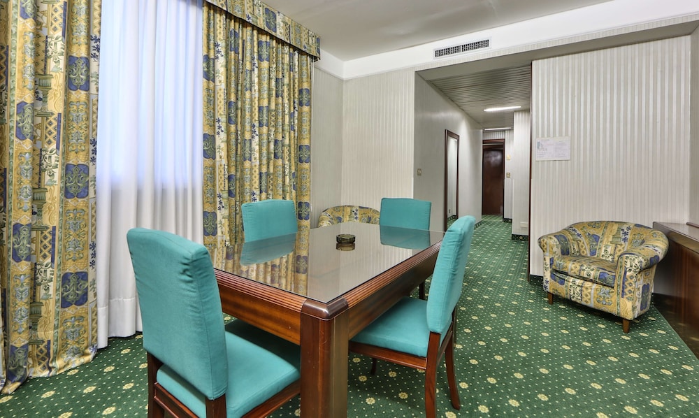 Hotel Astoria, Sure Hotel Collection by Best Western 25/38