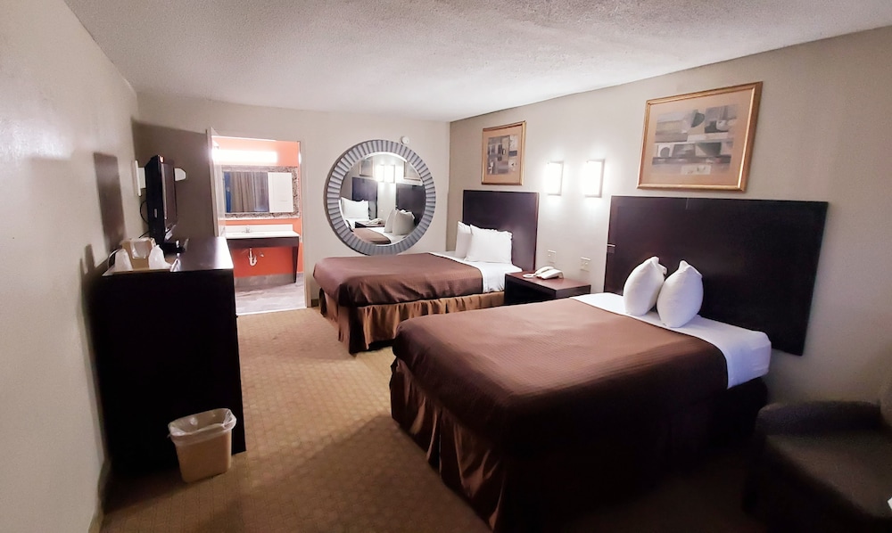 Executive Inn 17/40