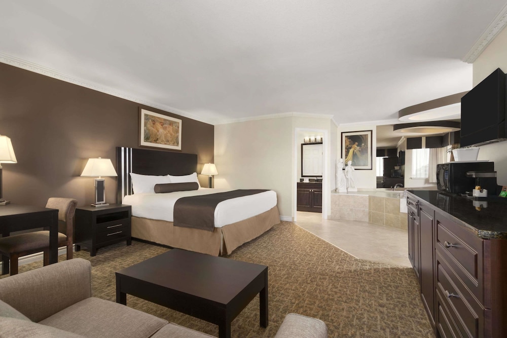 Travelodge By Wyndham Kamloops Mountview 27/69