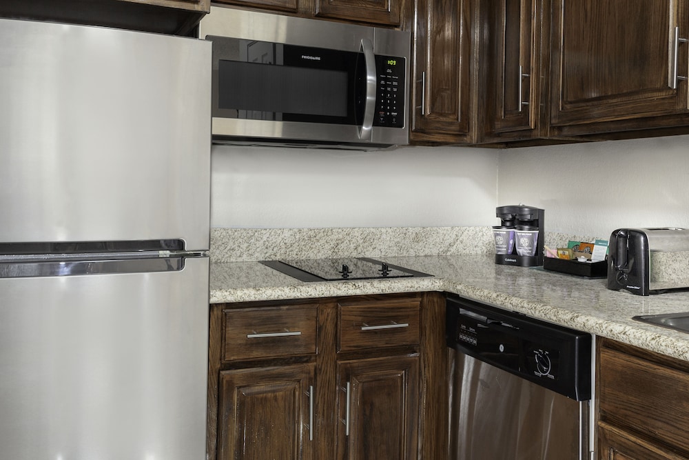 Homewood Suites Dallas Addison 32/37