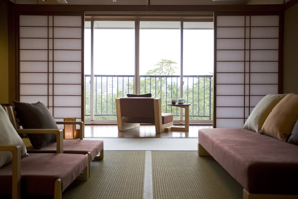 Yumekaiyu Awajishima 50/64