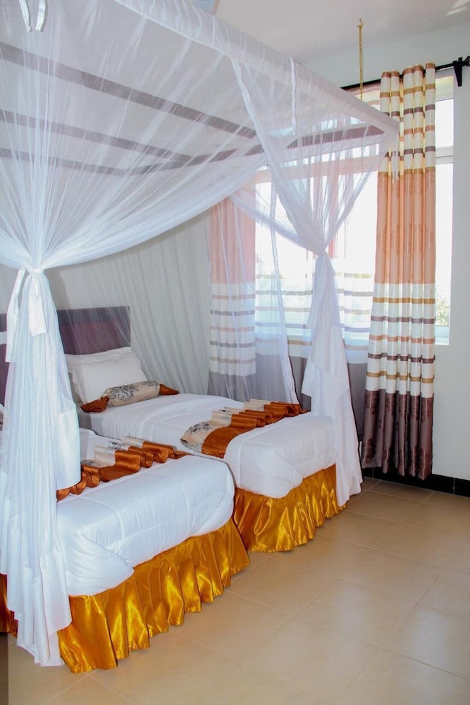 Sea Crest Hotel 29/70