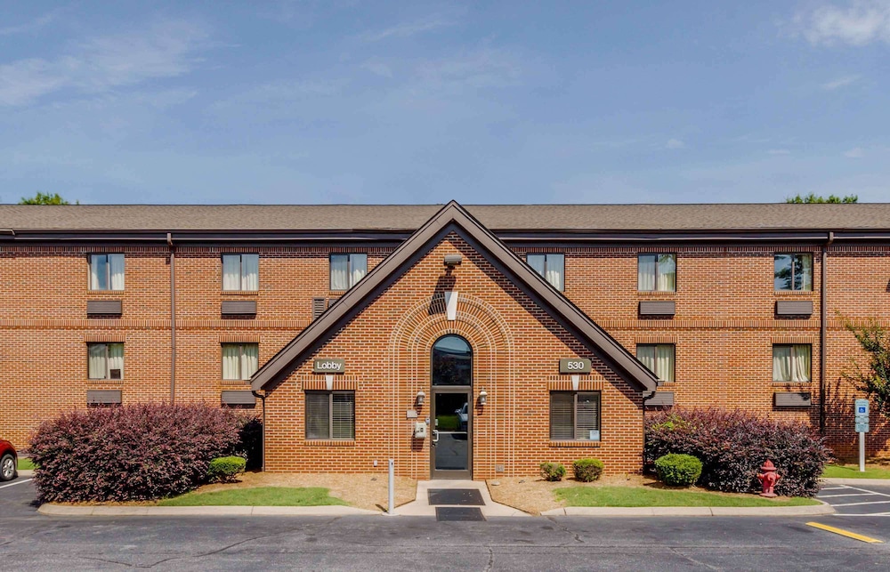 Studio6 Suites Greenville, SC - Haywood Mall 33/45