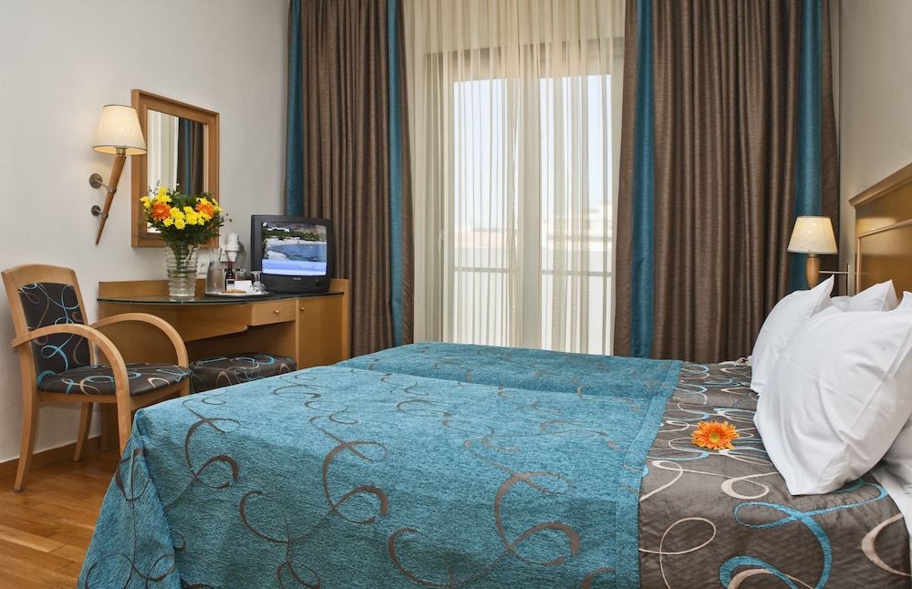 Plaka Hotel 14/38