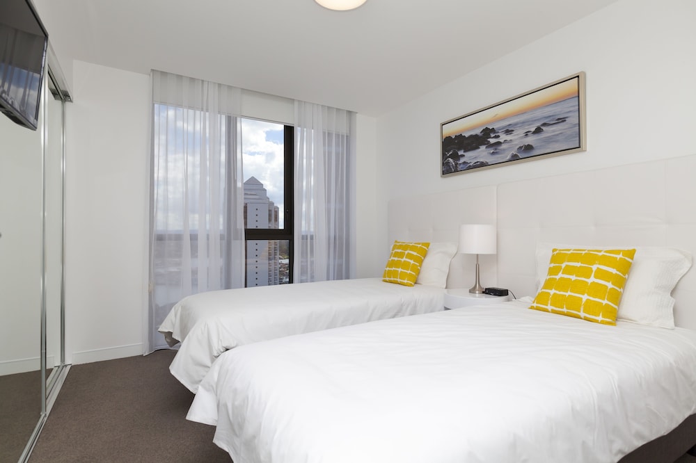 2 BEDROOMS, APARTMENT, OCEAN VIEW