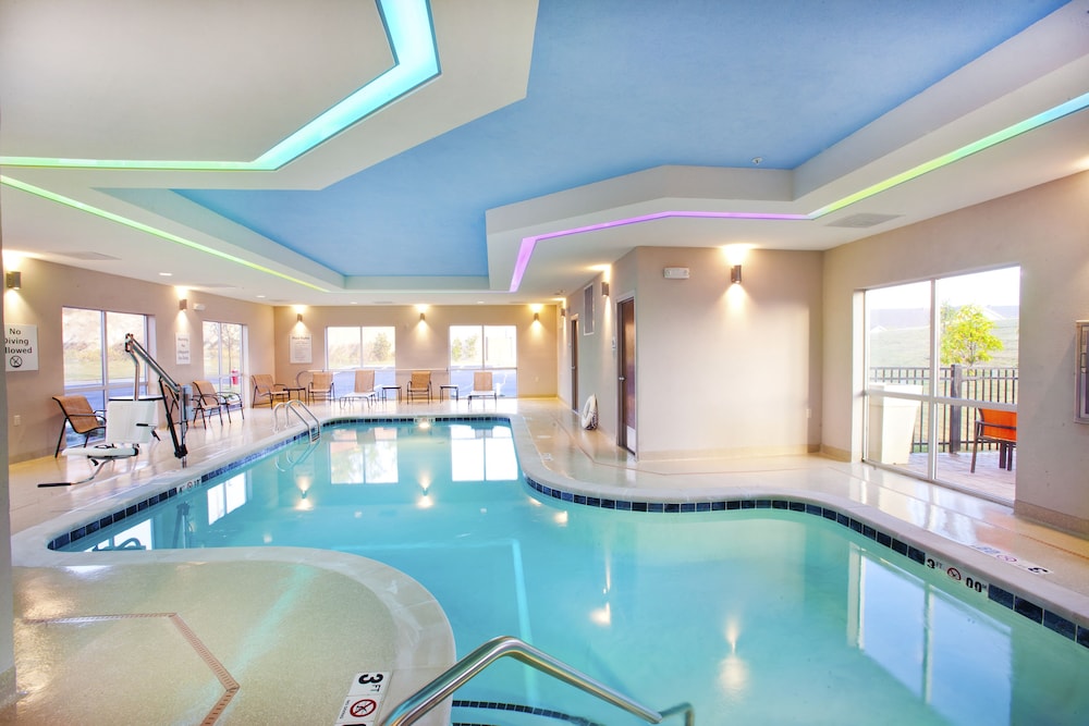 Holiday Inn Express And Suites Hot Springs 1/59
