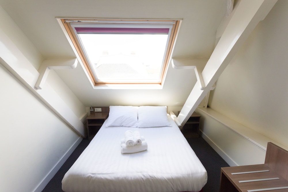 STANDARD, DOUBLE BED