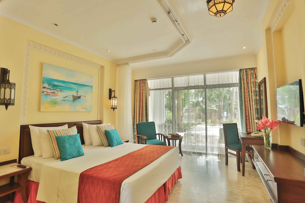 Pool Facing Room