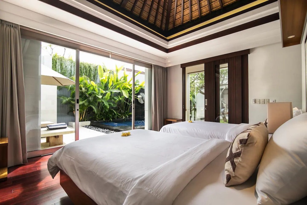 Kedonganan Beach Villas 10/50