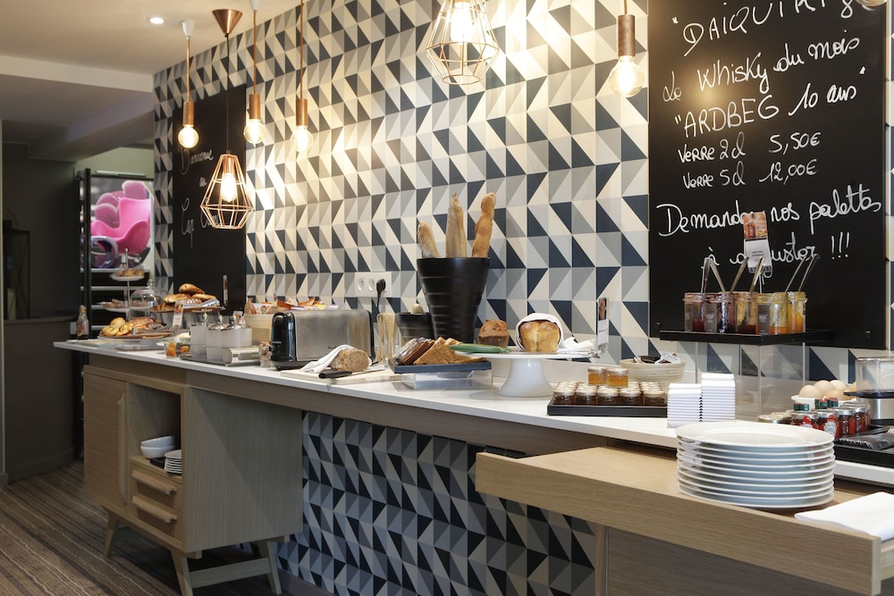 MERCURE LYON CHARBONNIERES 7/50