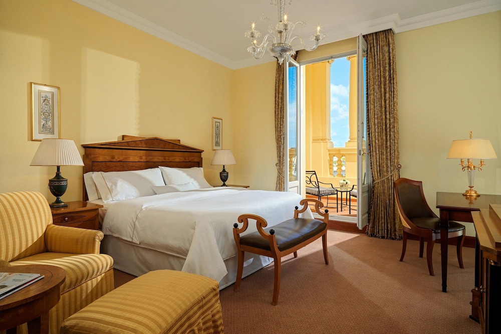 غرفة غراند بسرير كينج للمدخنين، The Westin Excelsior Roma 2/7