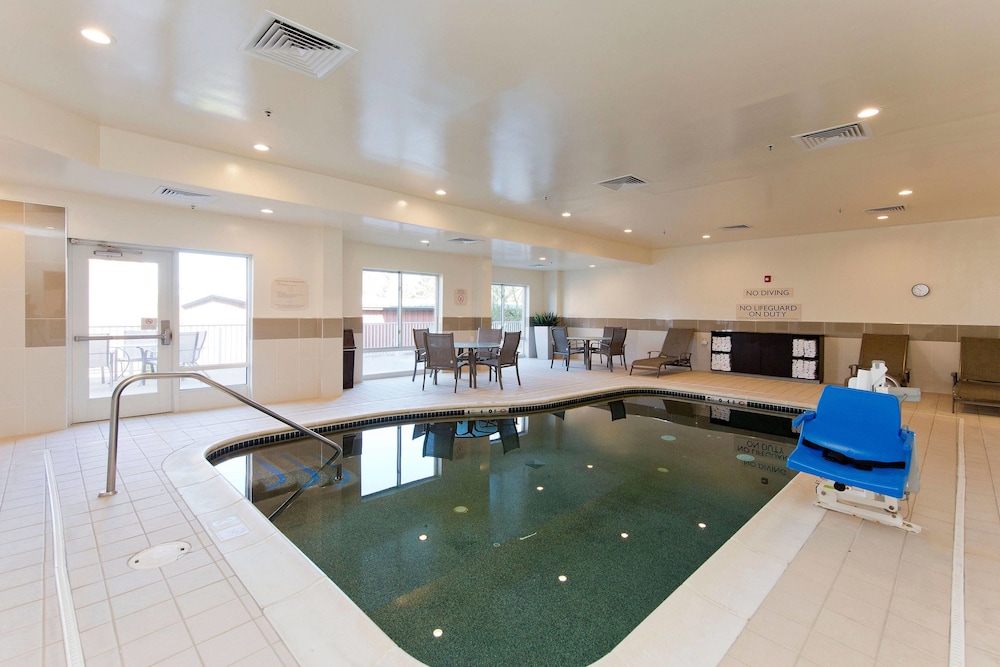 Fairfield Inn Suites Winchester 22/45