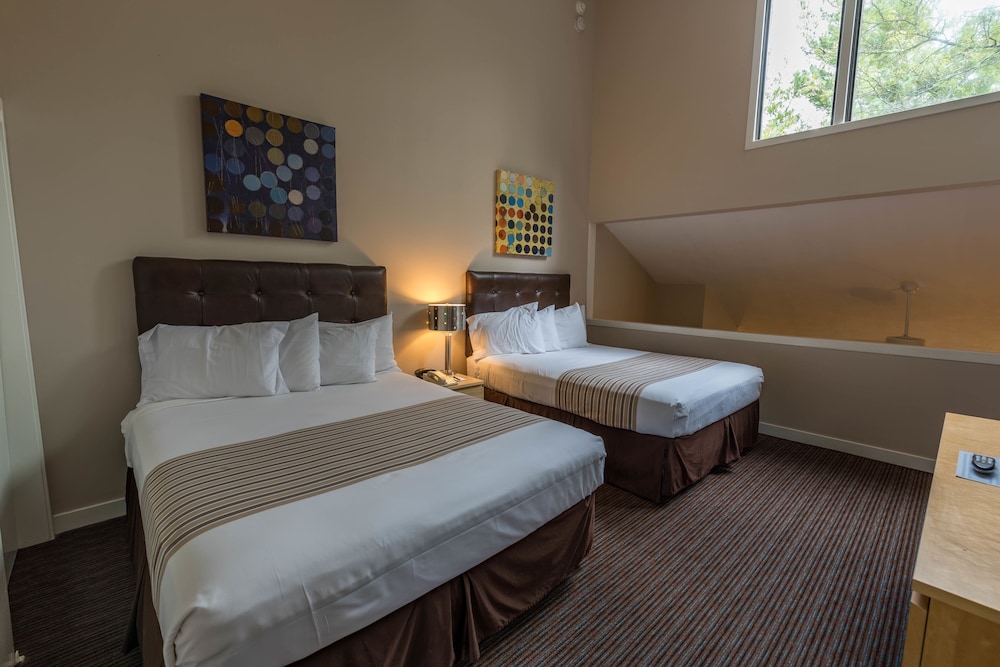 Interlaken Resort 14/71