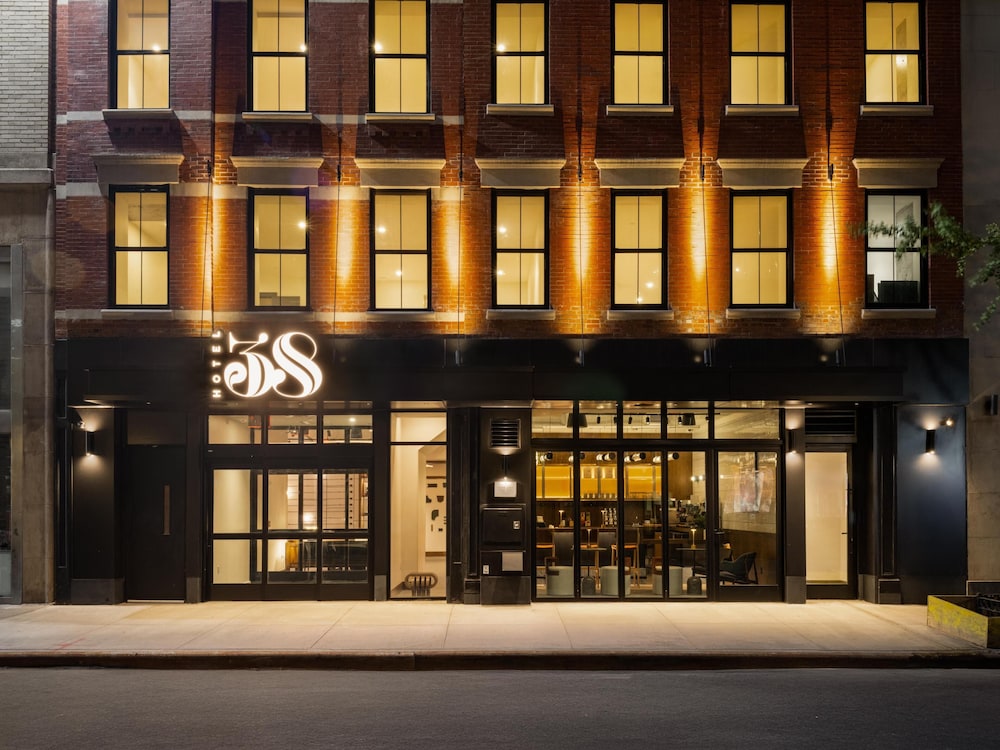 Hotel 38 New York City, Tapestry Collection by Hilton 2/52
