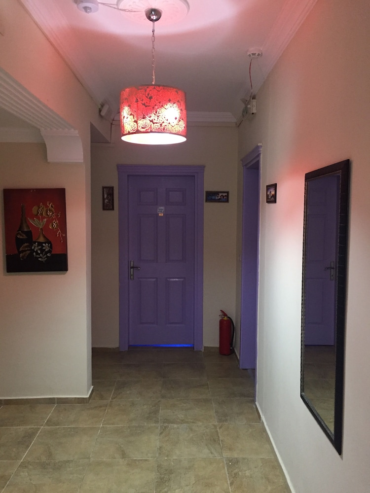 Kaan Hotel 5/20