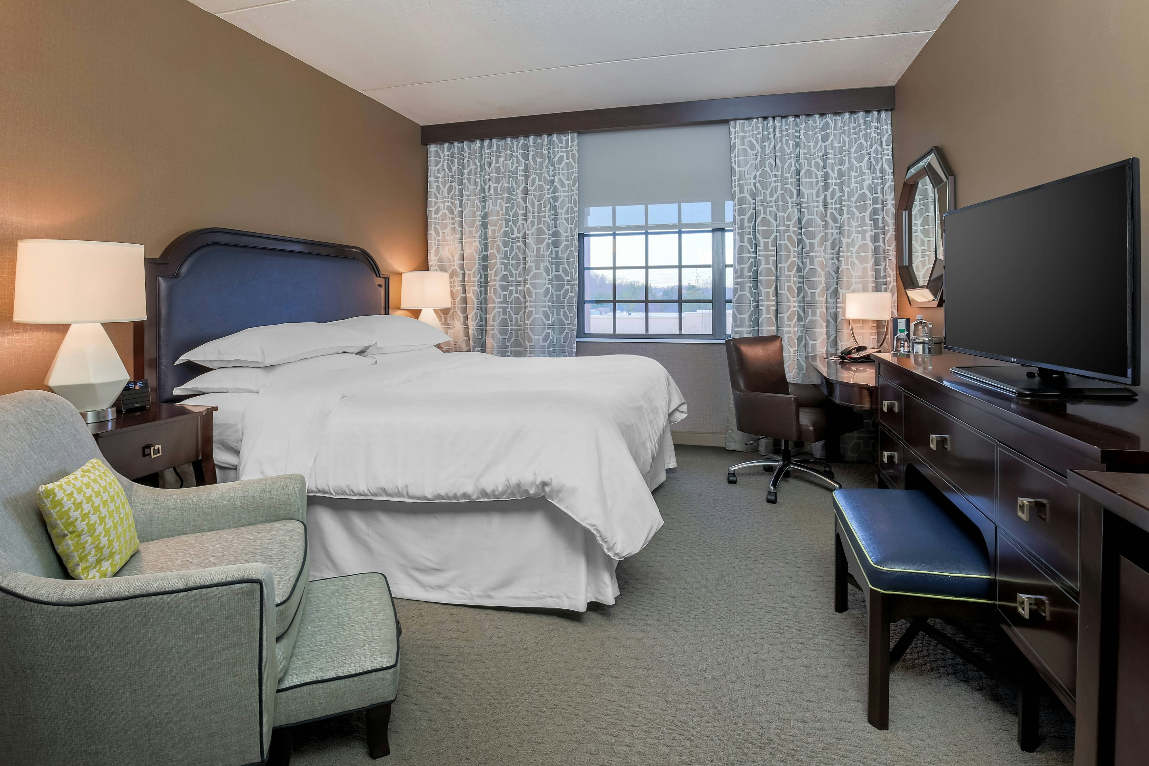 Room, King Bed
