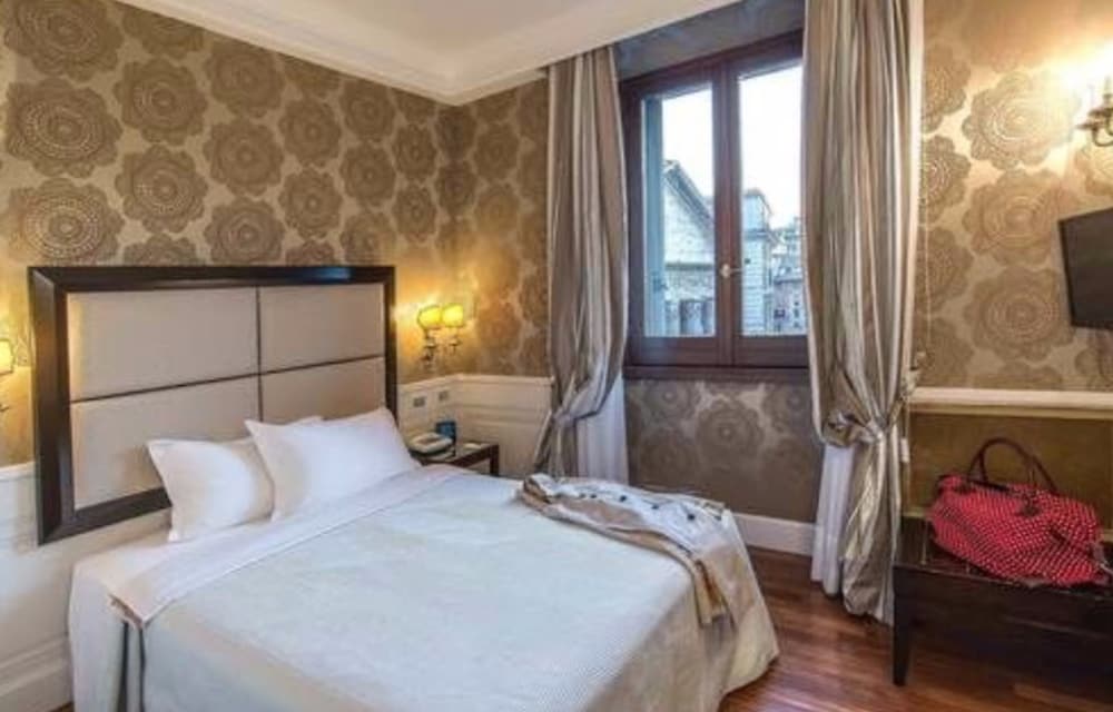 Albergo Del Senato 11/40
