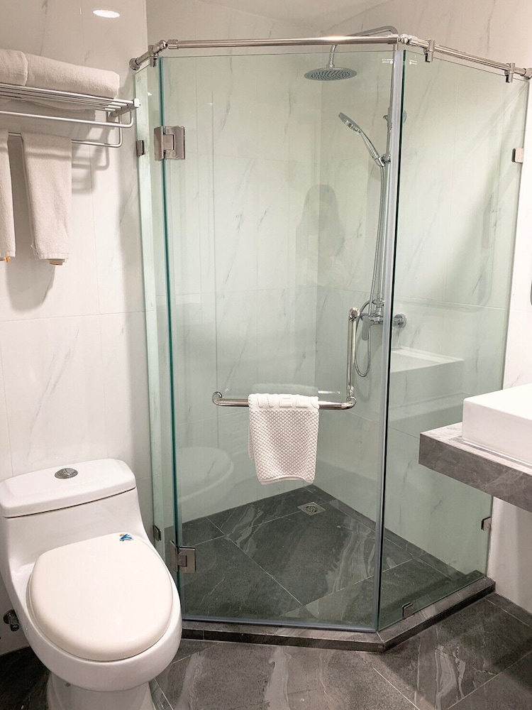 Miloft Sathorn Hotel 46/49