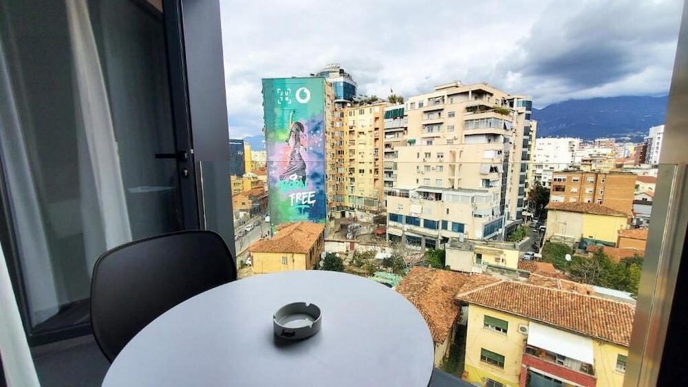 HOTEL STAR LIGHT TIRANE 20/23