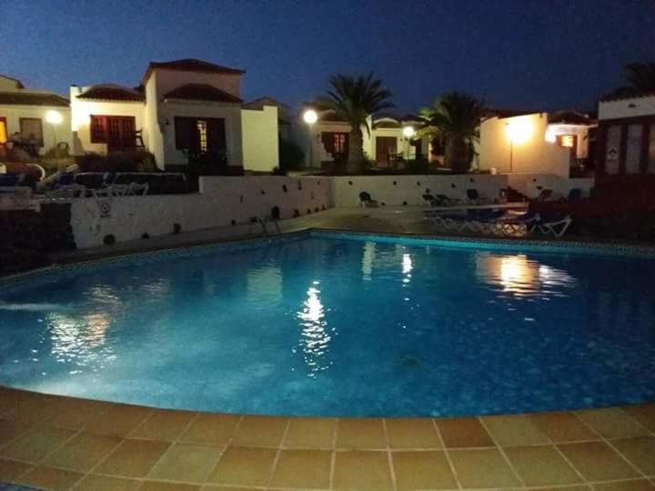 Castillo Beach Bungalows 11/60