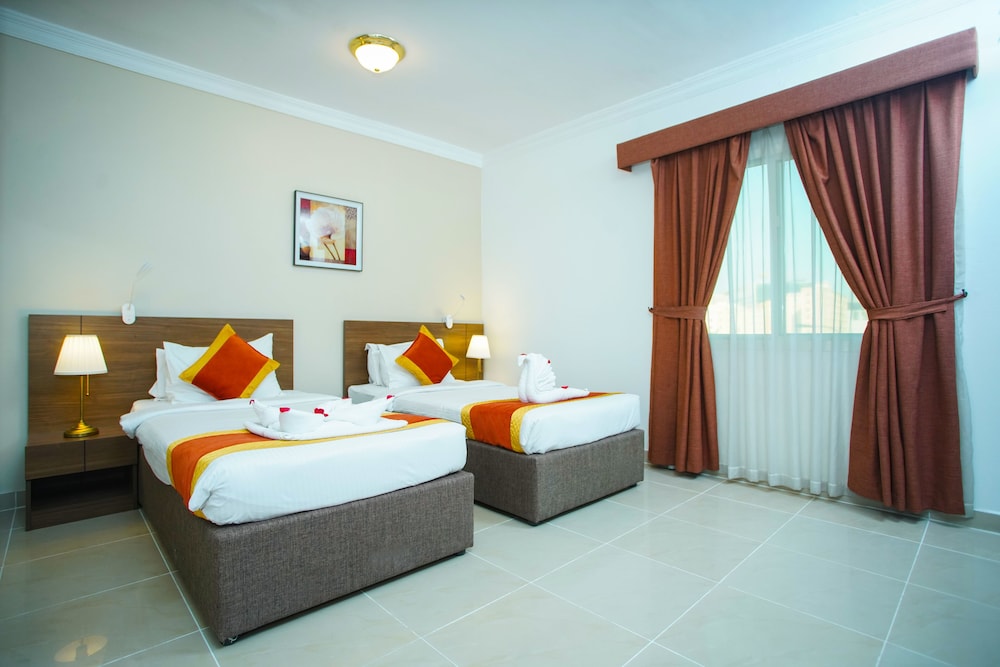 La Villa Inn Hotel Apartments 12/36