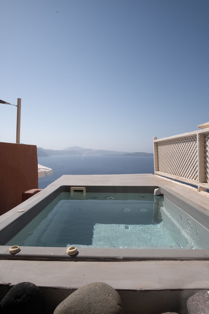 Alafouzou Cave Loft 35/38