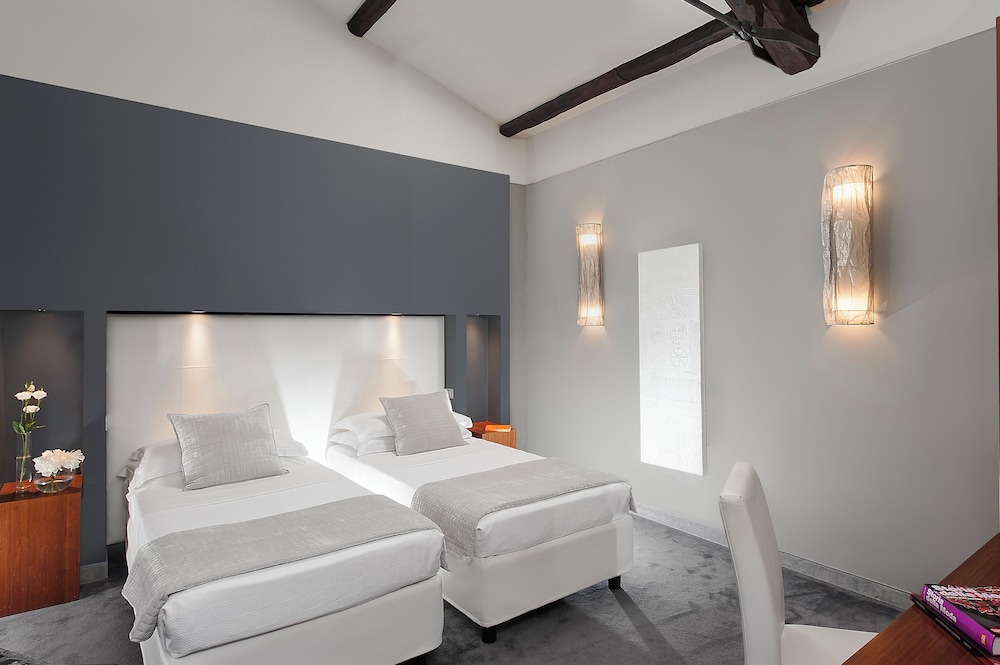 STANDARD, TWIN BEDS
