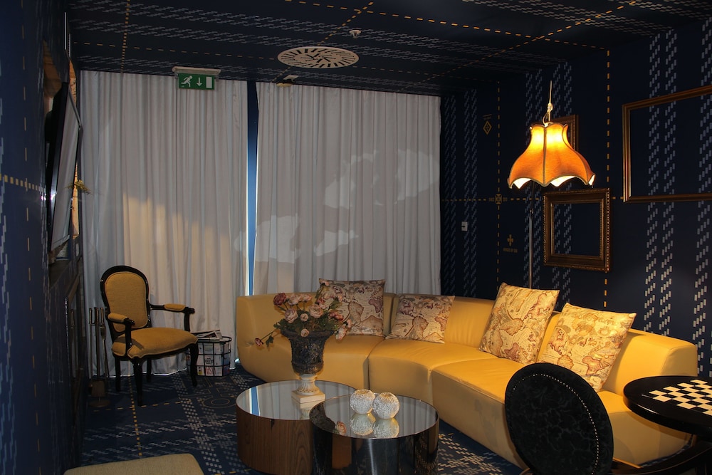 Macarico Beach Hotel 48/66