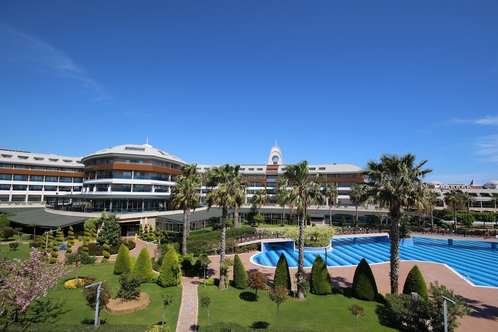 Tui Magic Life Jacaranda 8/68