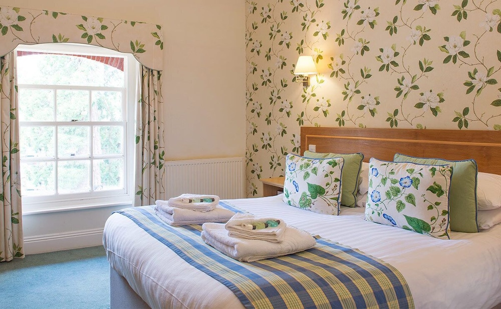 Bartley Lodge Hotel 45/58